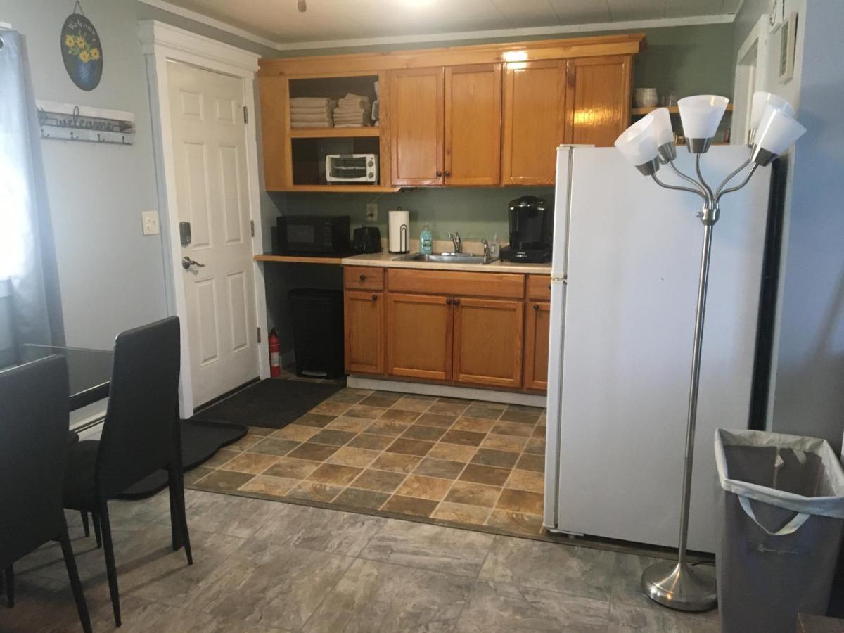 Home Away From Home, Recently Renovated North Troy Εξωτερικό φωτογραφία