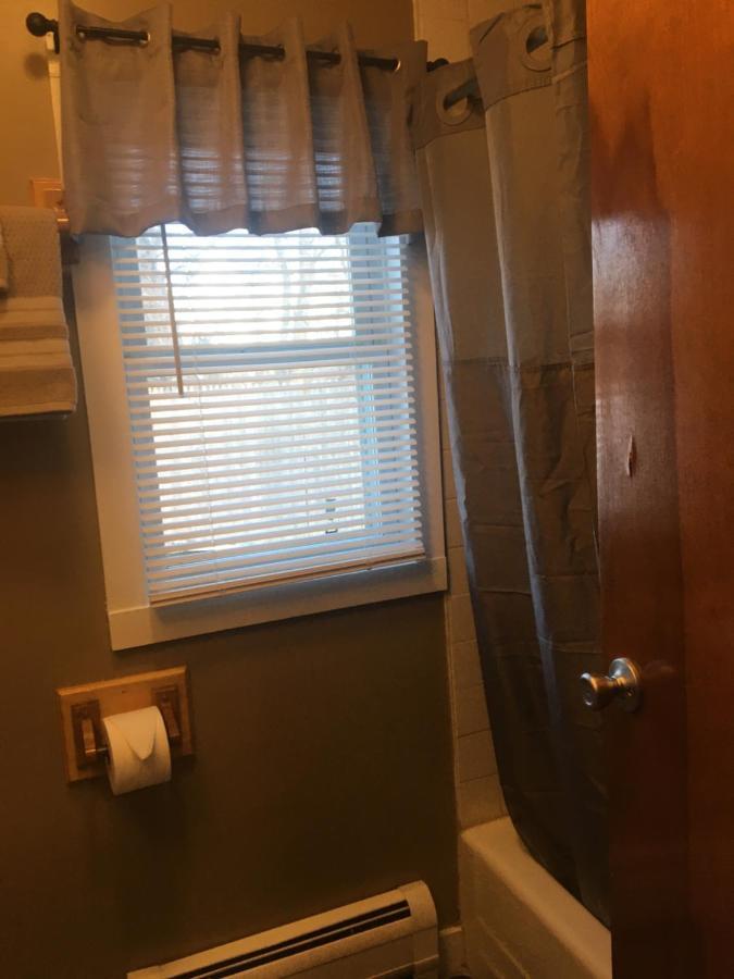 Home Away From Home, Recently Renovated North Troy Εξωτερικό φωτογραφία
