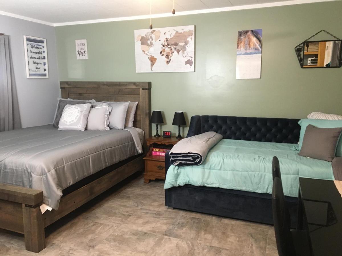 Home Away From Home, Recently Renovated North Troy Εξωτερικό φωτογραφία